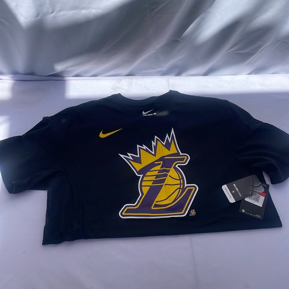 Lebron / Laker T shirt